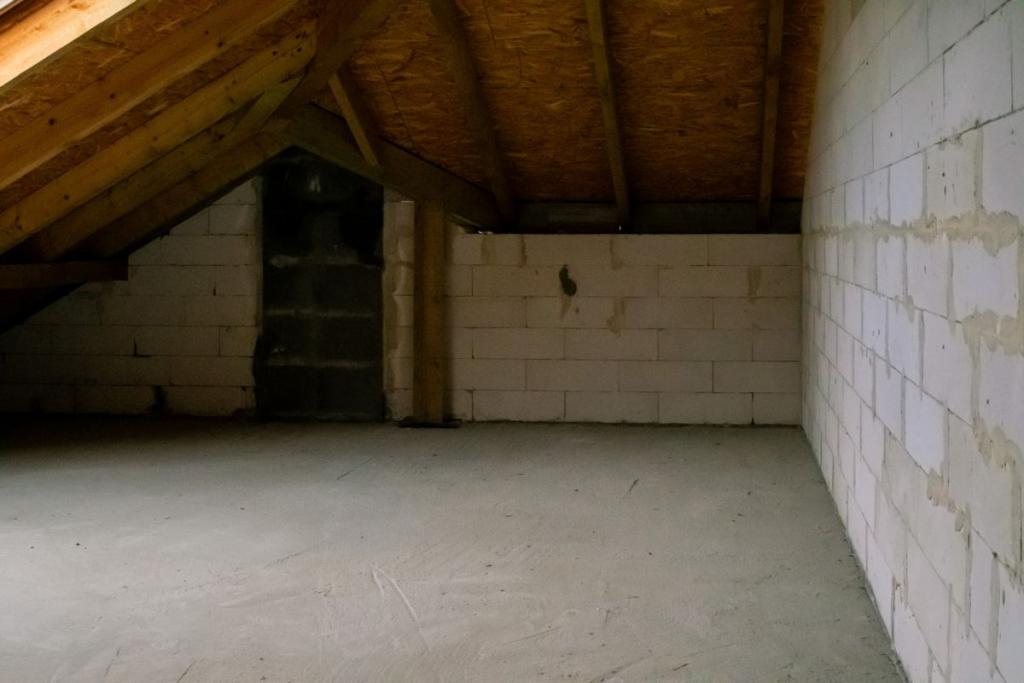 Rezydencja do własnej Aranżacji z dużą działką - zdjęcie 29