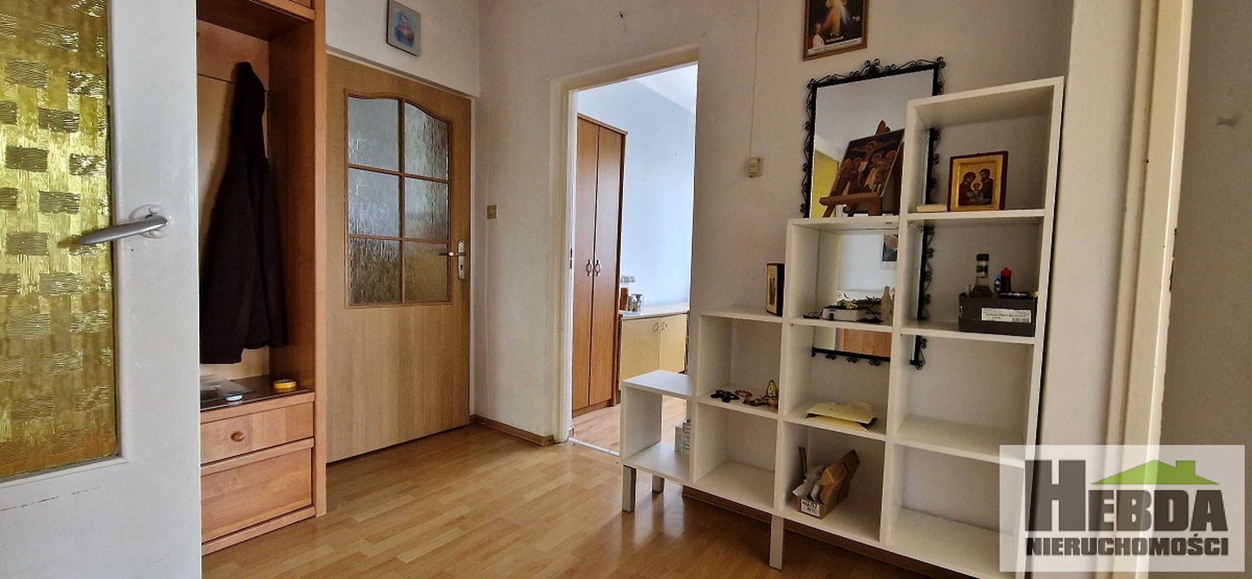 ŁĘKAWICA - SKRZYSZÓW  DOM W BIAŁYCH ELEWACJACH  ( dwa odrebne mieszkania) - zdjęcie 13