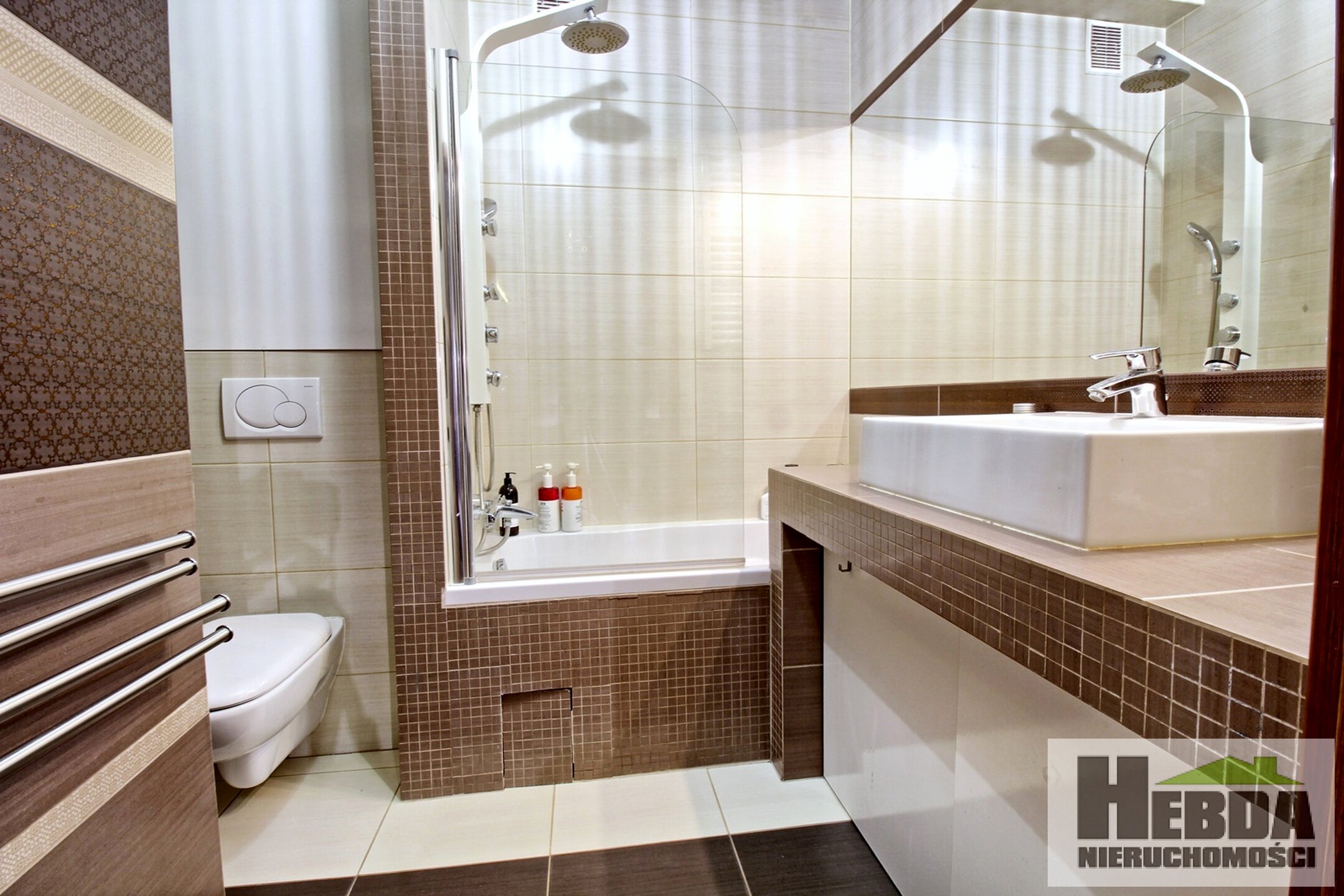 Zamknięte osiedle !!! 2 pokoje !!! Garaż !!! - zdjęcie 7