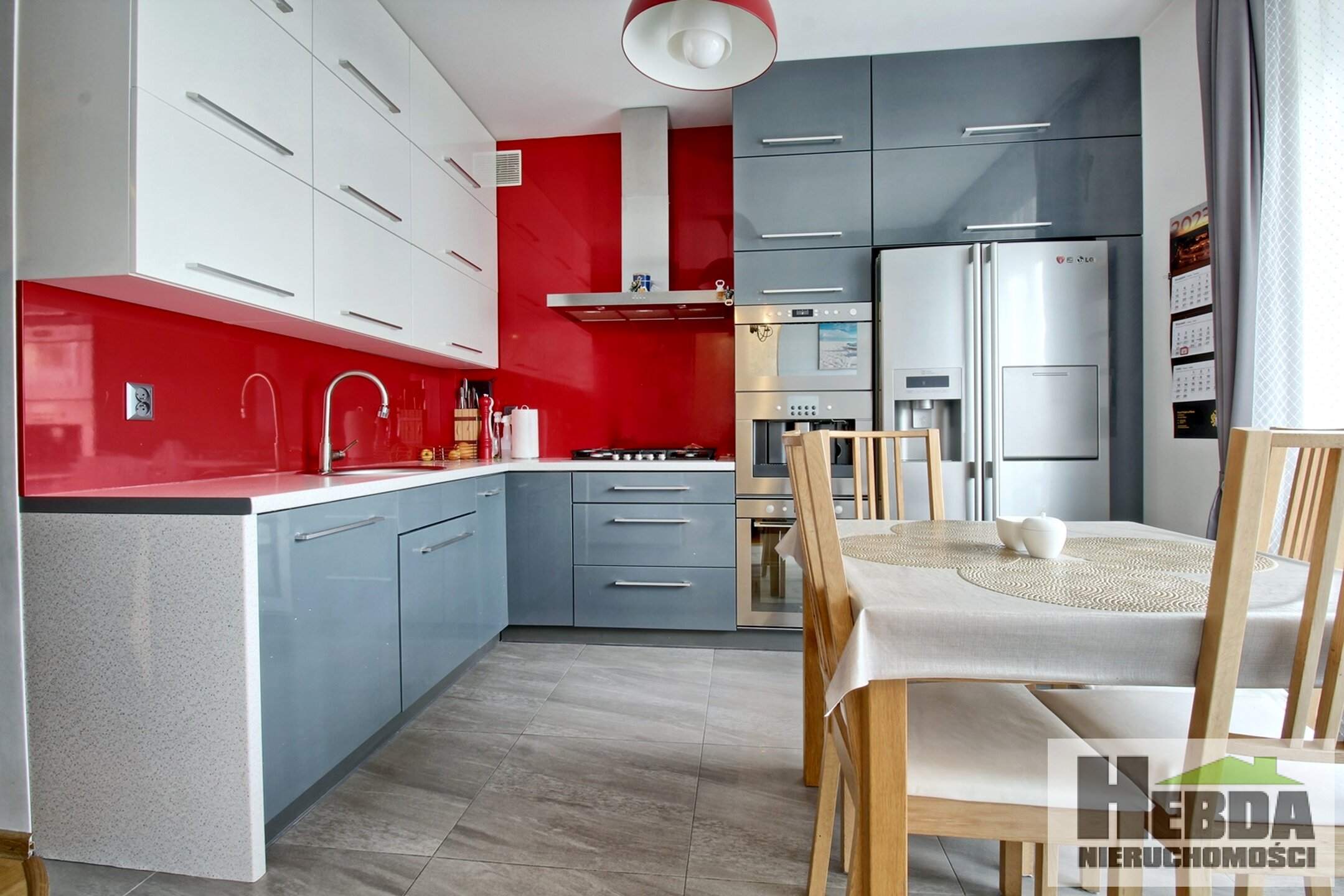 Zamknięte osiedle !!! 2 pokoje !!! Garaż !!! - zdjęcie 4