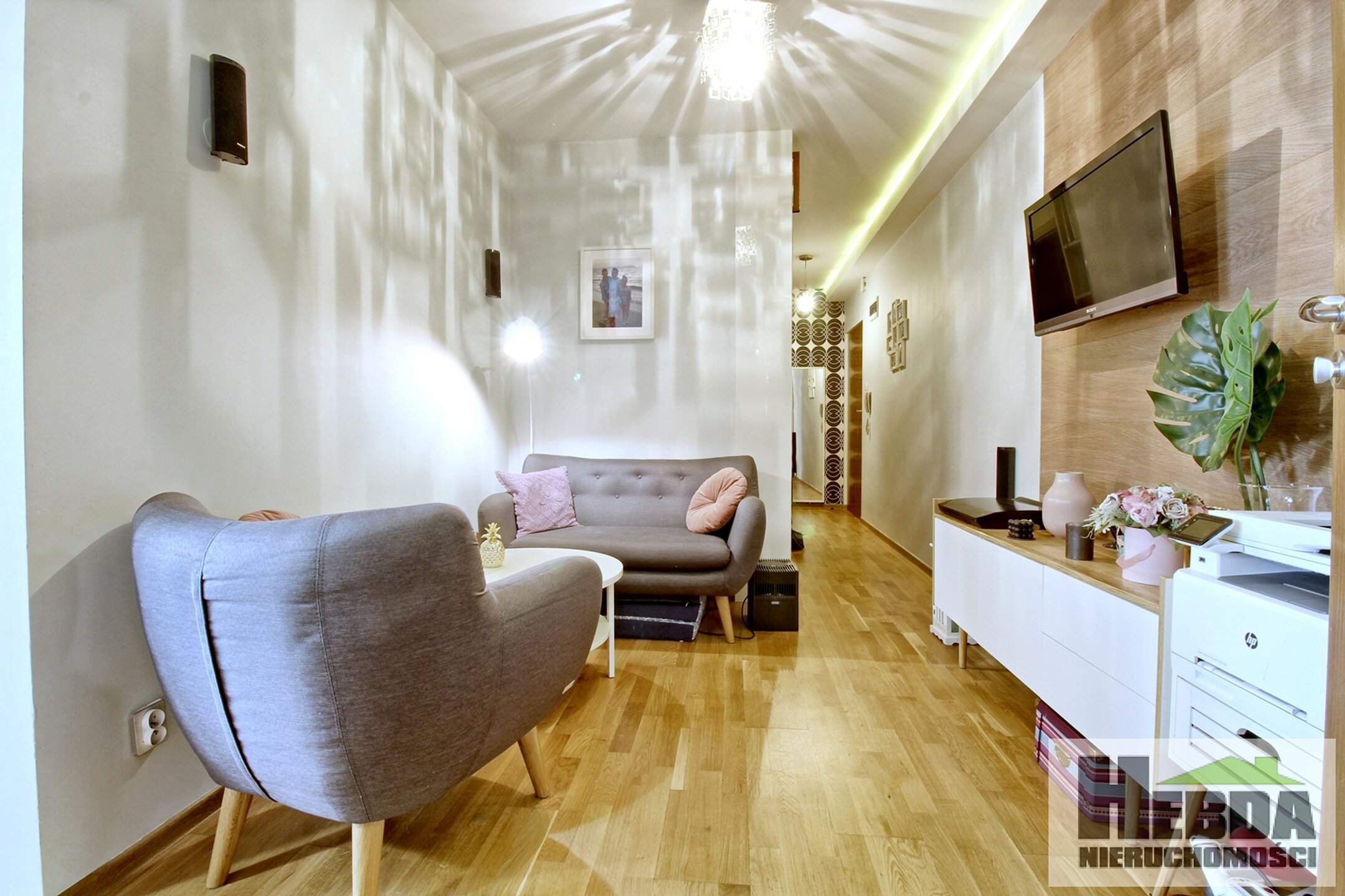 Zamknięte osiedle !!! 2 pokoje !!! Garaż !!! - zdjęcie 2