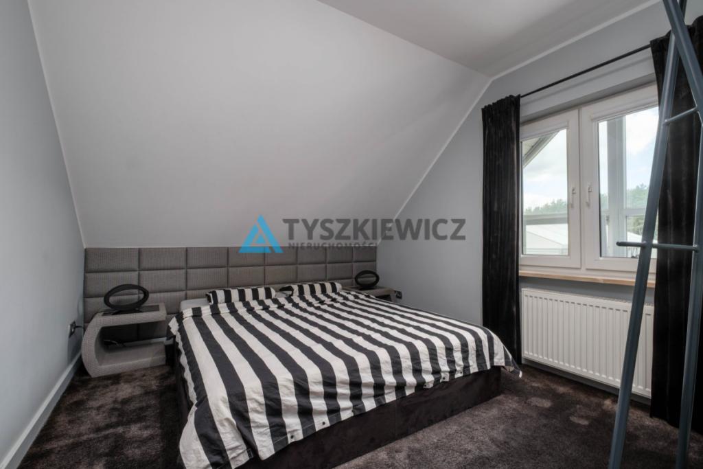 Wyjątkowy dom o designerskiej przestrzeni - Luzino - zdjęcie 8