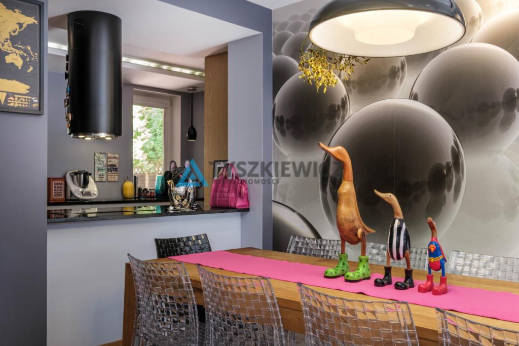 Wyjątkowy dom o designerskiej przestrzeni - Luzino - zdjęcie 24