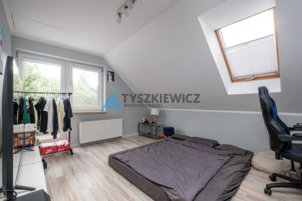 Wyjątkowy dom o designerskiej przestrzeni - Luzino - zdjęcie 9