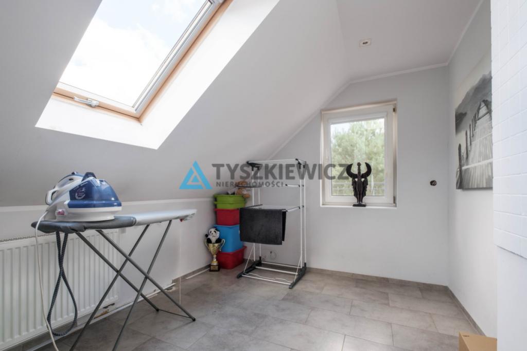 Wyjątkowy dom o designerskiej przestrzeni - Luzino - zdjęcie 28