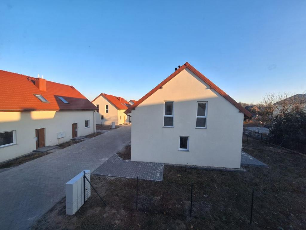 GOTOWY!!!kanalizacja, wysoki standard, duży ogród - zdjęcie 3