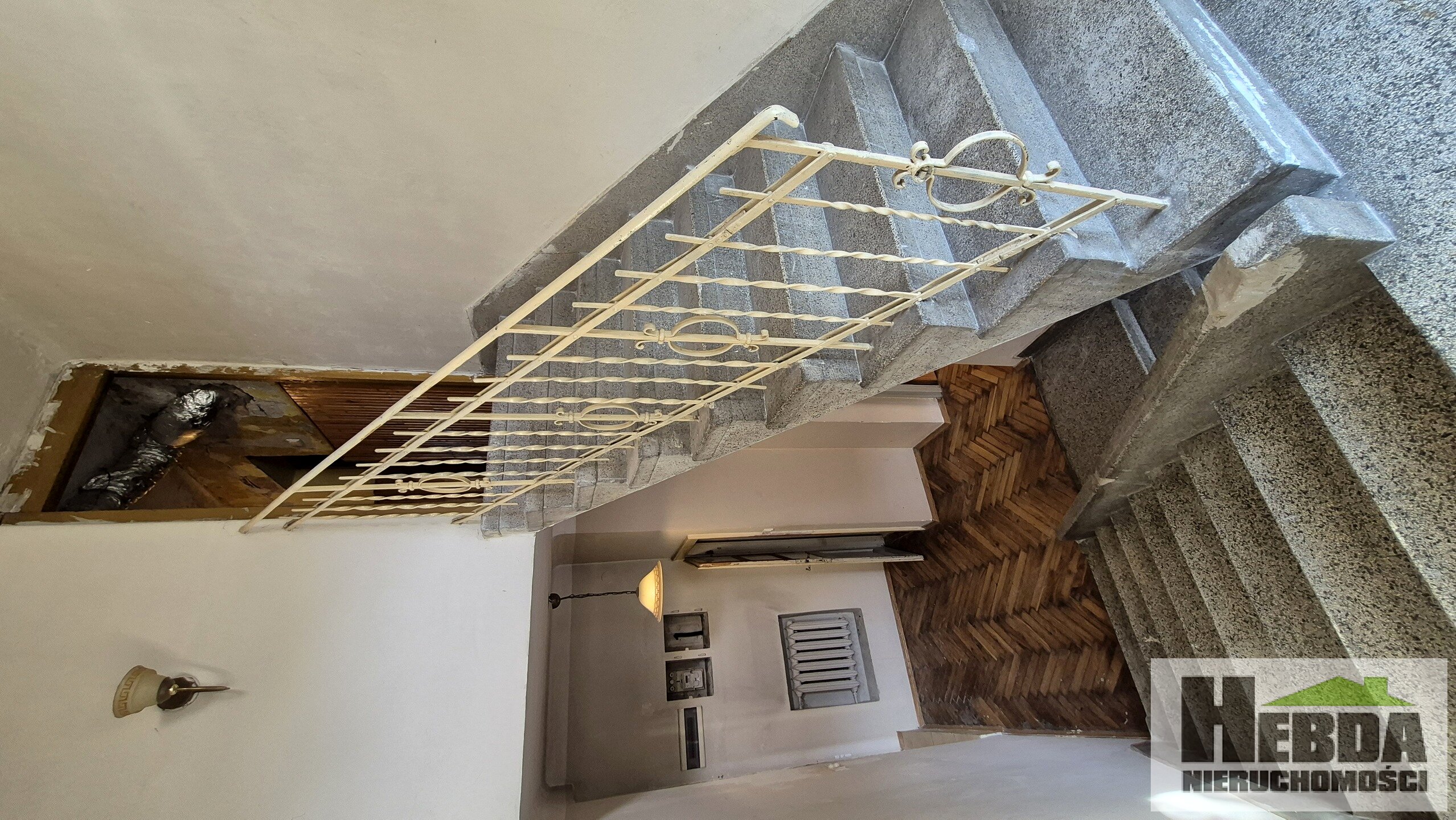 Tarnów, ul. M.Bożej Fatimskiej , dom w stylu dworkowym, usługowo - mieszkalny - zdjęcie 6