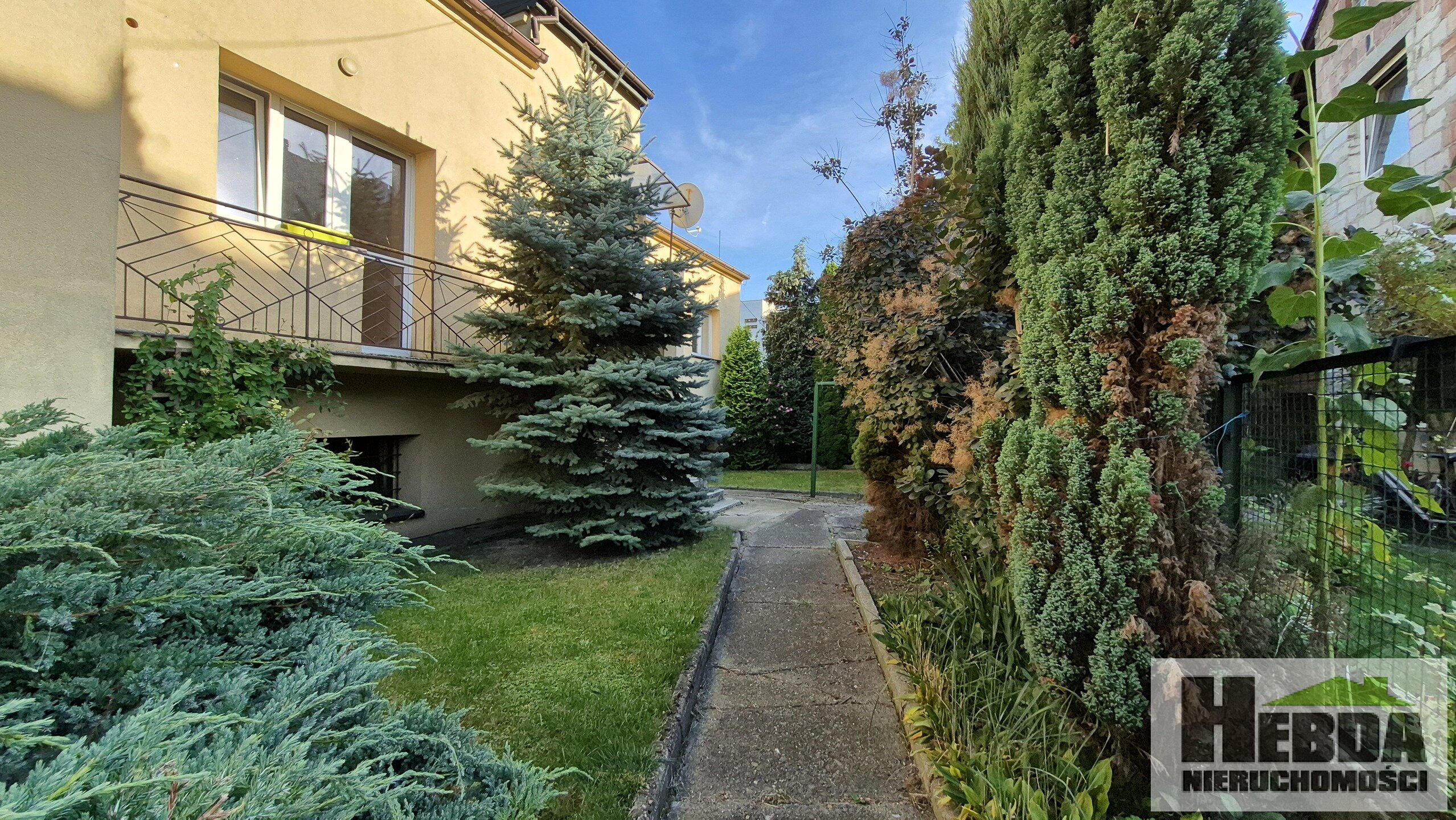 Tarnów, ul. M.Bożej Fatimskiej , dom w stylu dworkowym, usługowo - mieszkalny - zdjęcie 2