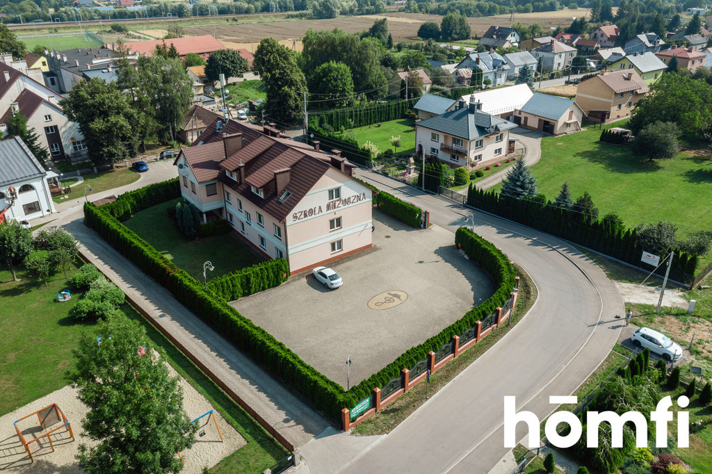 Lokal usługowy na sprzedaż, 782,49 m², Trzciana - zdjęcie 2