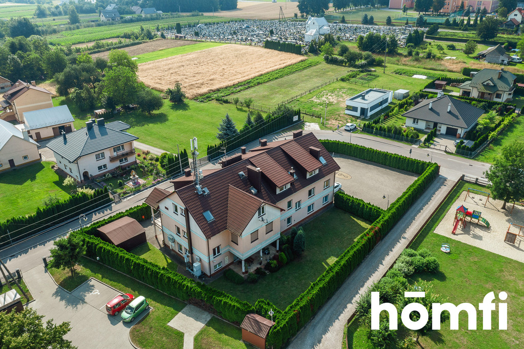 Lokal usługowy na sprzedaż, 782,49 m², Trzciana - zdjęcie 1