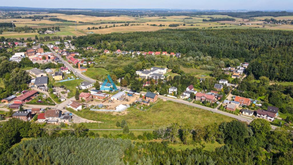 Działka z dużym potencjałem przy drodze asfaltowej - zdjęcie 7