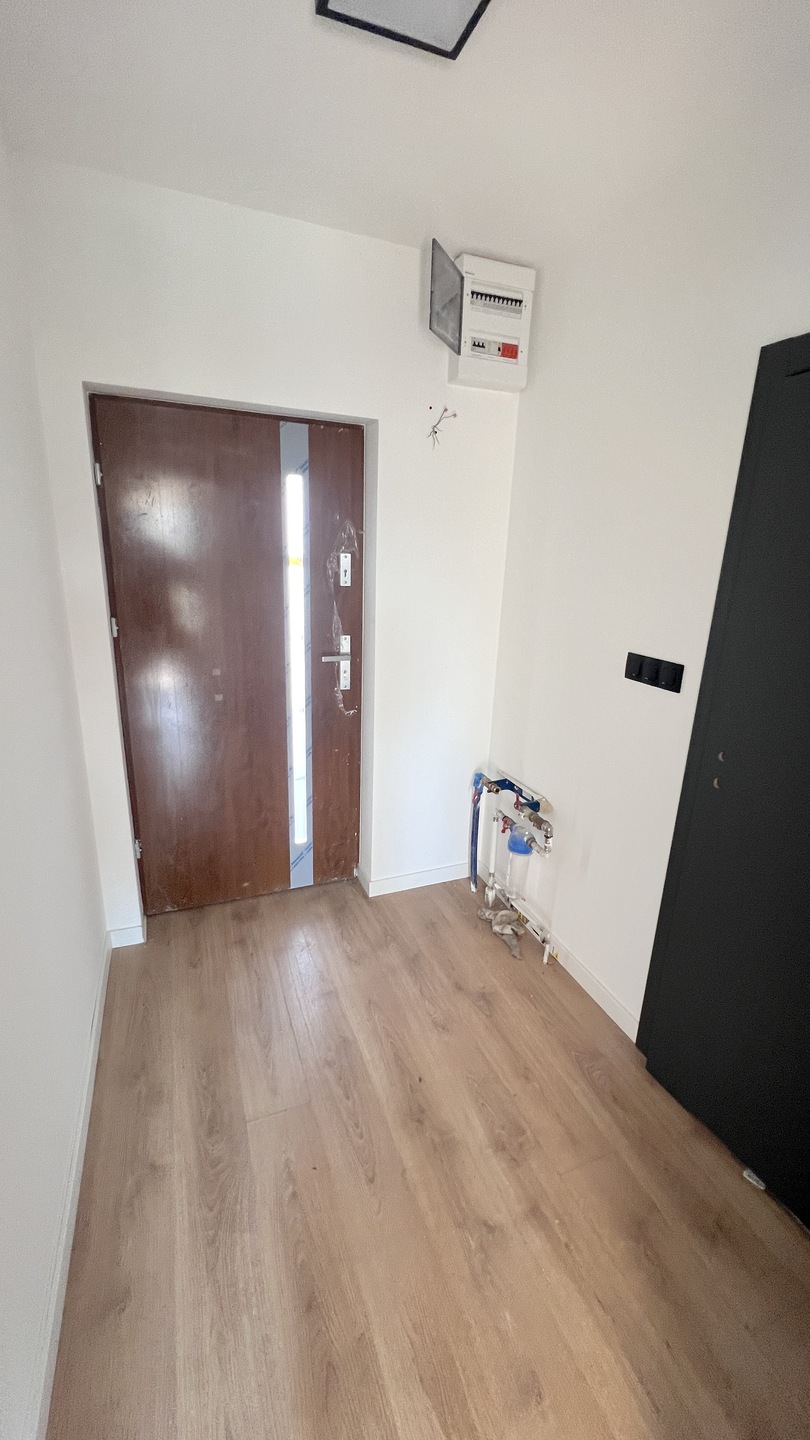 Srodkowy segment szeregowca w Komornikach - zdjęcie 16