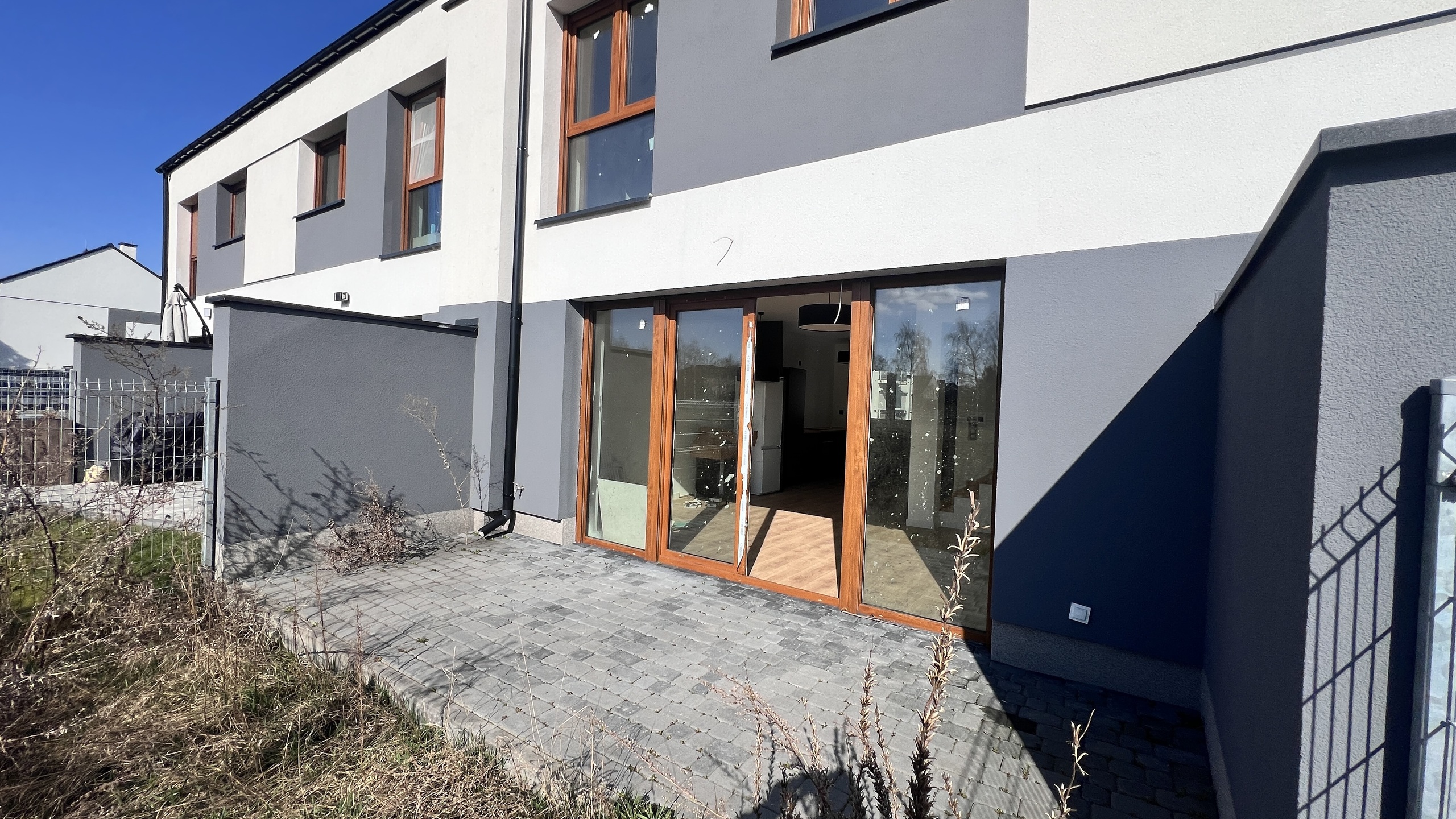 Srodkowy segment szeregowca w Komornikach - zdjęcie 19