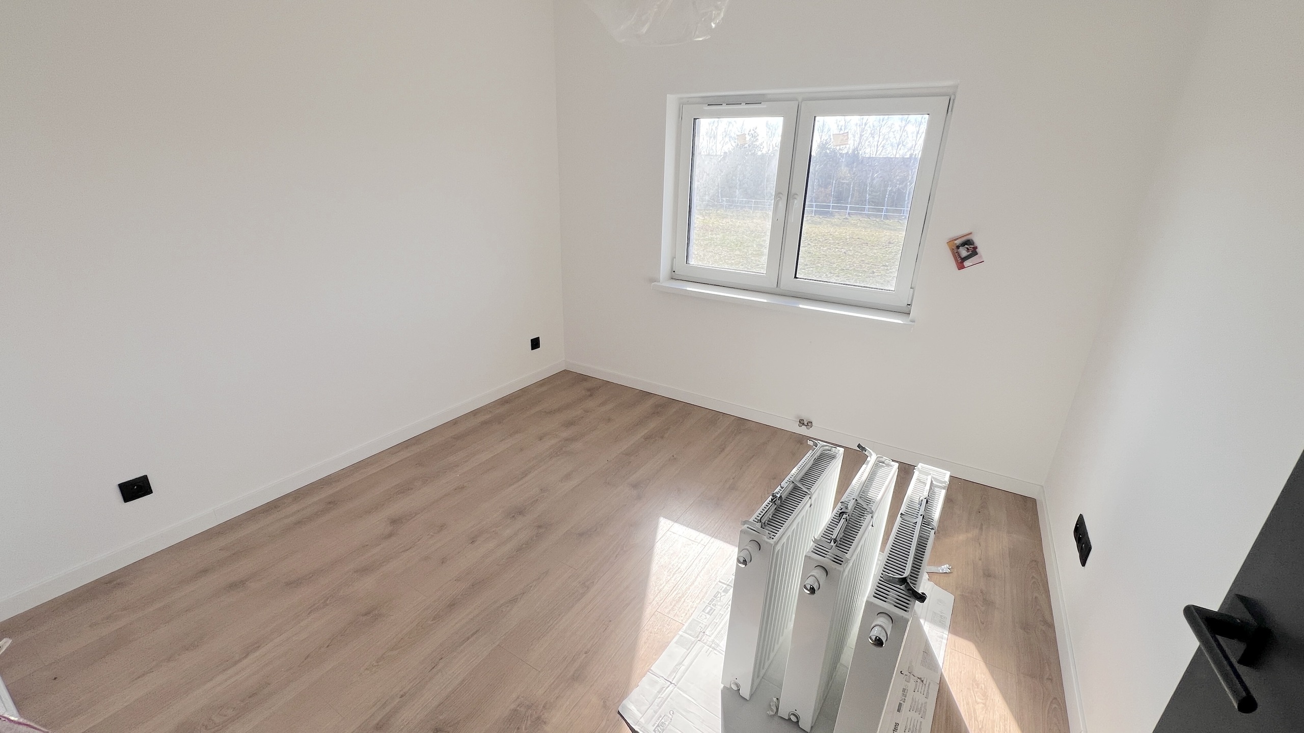 Srodkowy segment szeregowca w Komornikach - zdjęcie 11