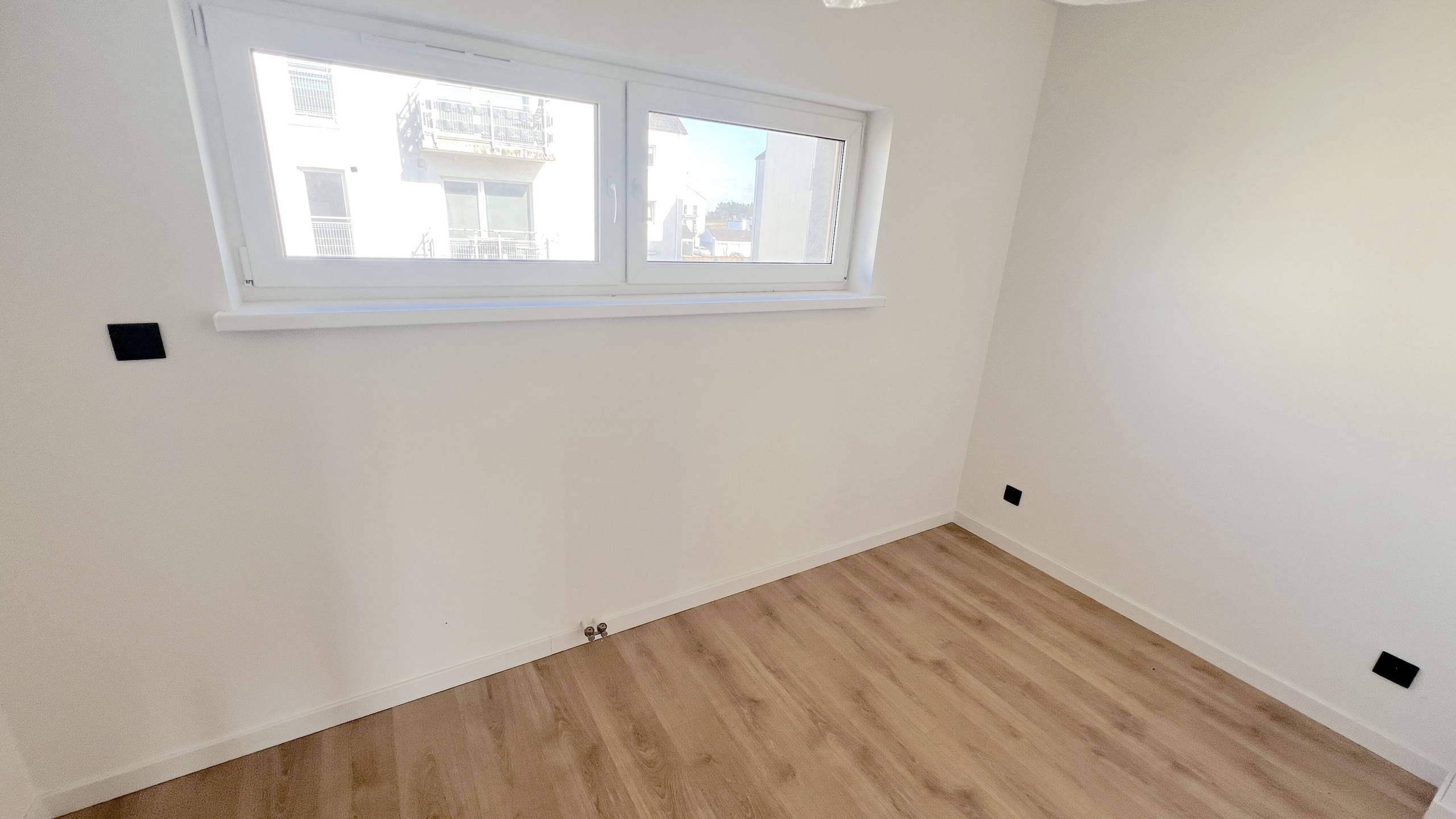 Srodkowy segment szeregowca w Komornikach - zdjęcie 10