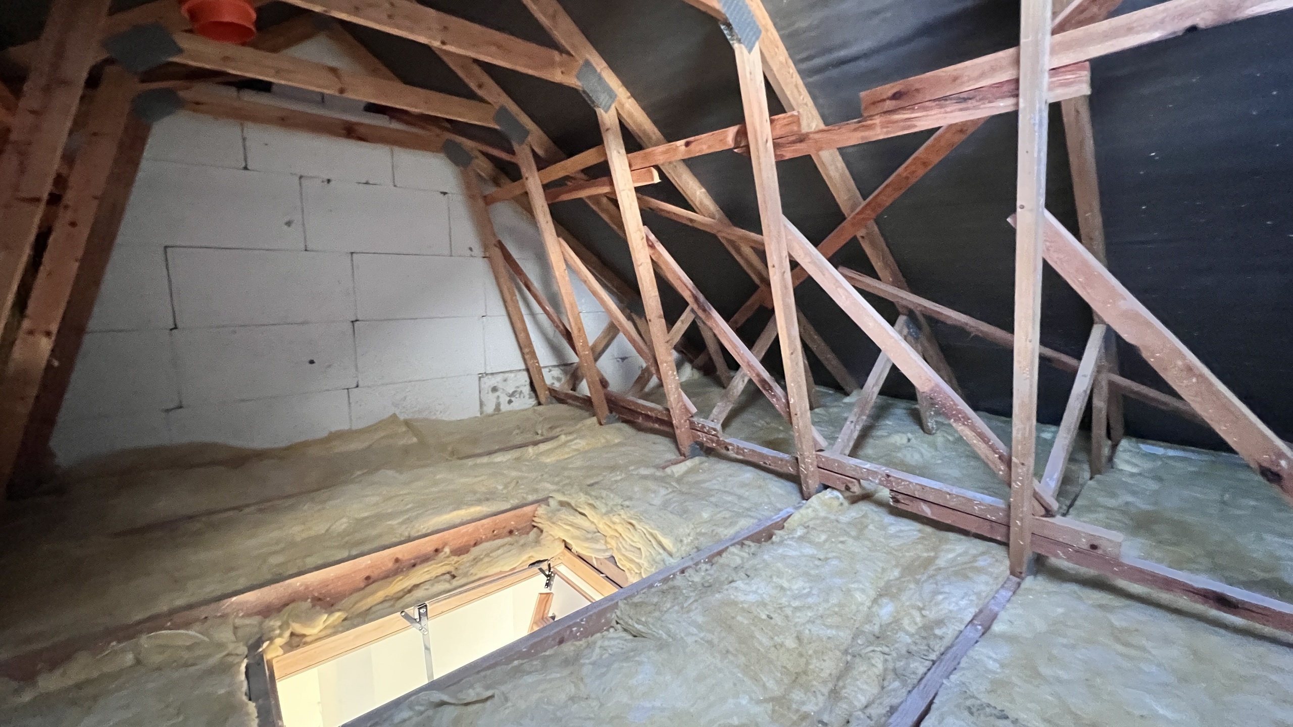 Srodkowy segment szeregowca w Komornikach - zdjęcie 15