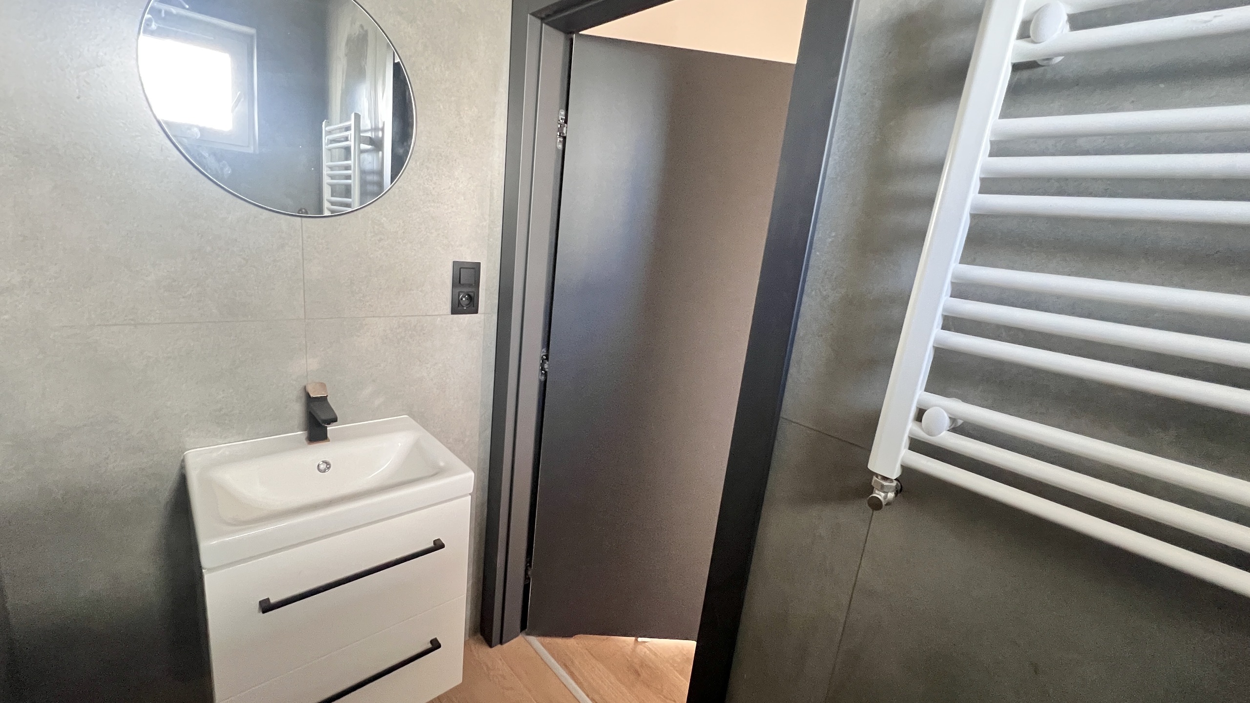 Srodkowy segment szeregowca w Komornikach - zdjęcie 13