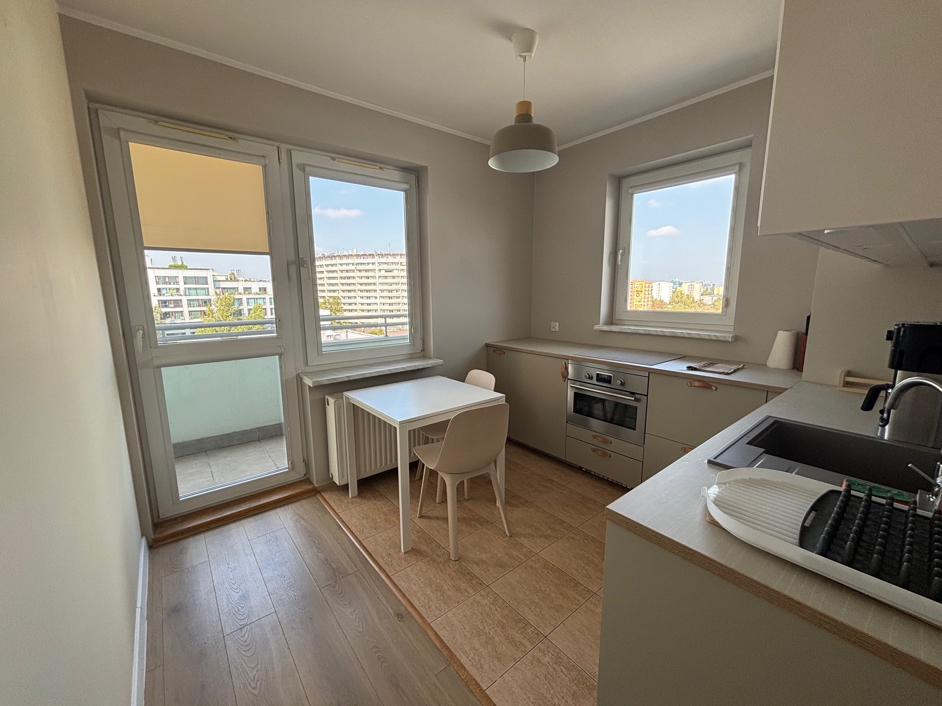 Sierpińskiego ładne wyremontowane 1 pokój garaż - zdjęcie 2