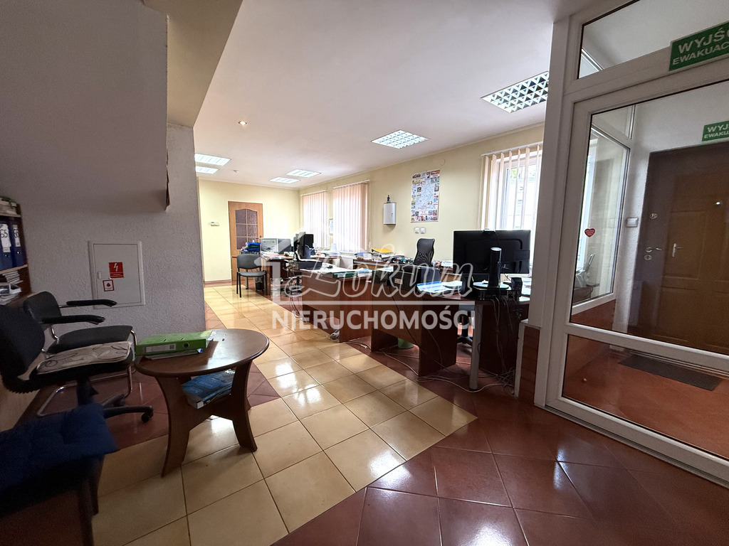 Lokal biurowy na sprzedaż, 300&nbsp;m², Łobez, Niepodległości - zdjęcie 2