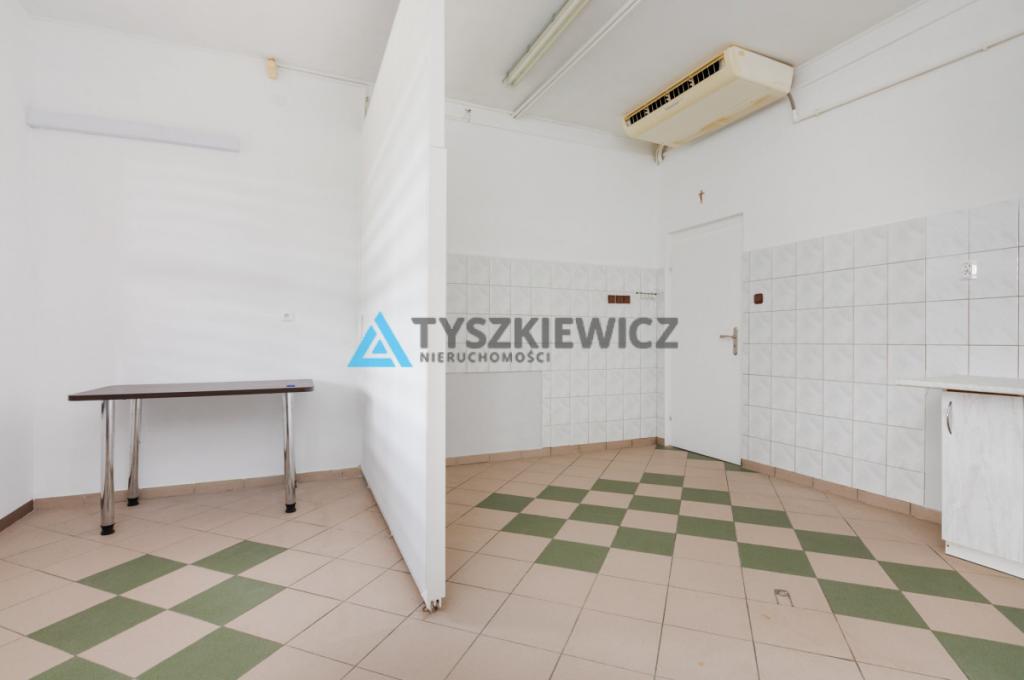 Obiekt mieszkalno-usługowy blisko jeziora. - zdjęcie 29