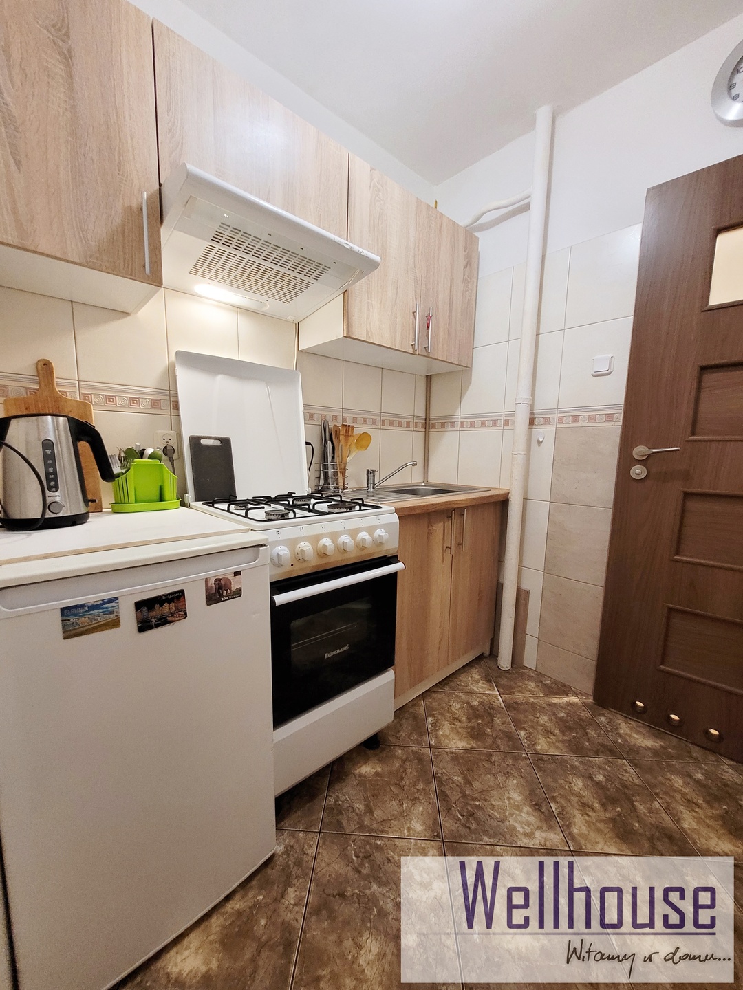 Kawalerka koło SkyTowera - świetna lokalizacja, dobra inwestycja - zdjęcie 8