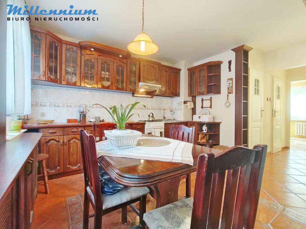 Mieszkanie 53 m2, przestronne 2 pokoje z balkonem - zdjęcie 2