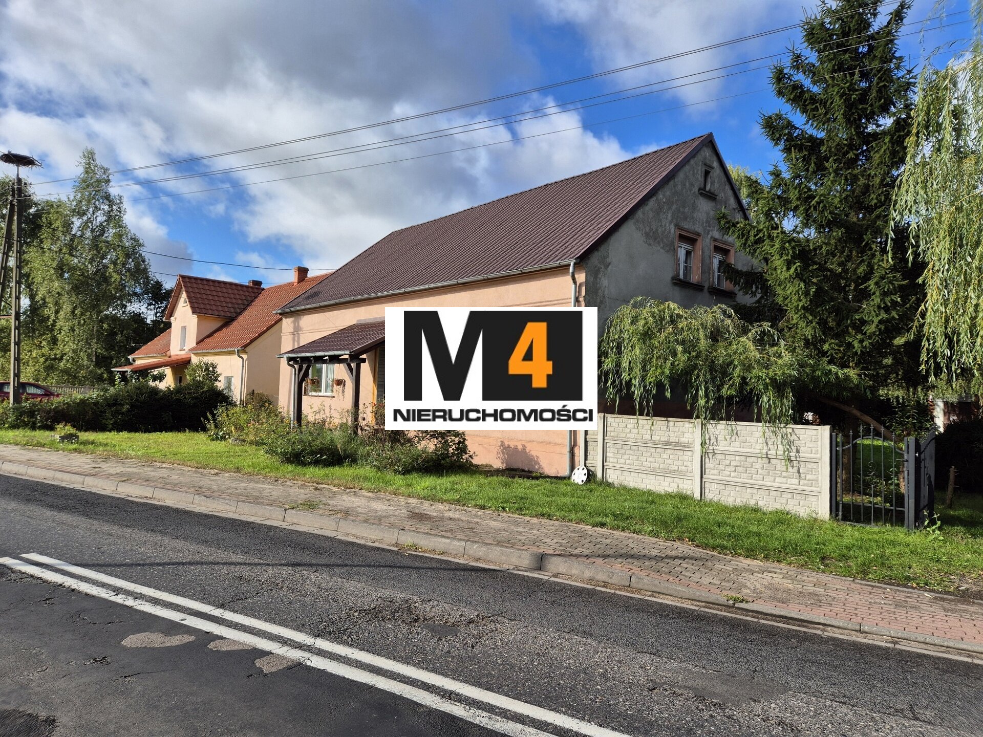 Duży dom , przestronna działka, stodoła ! Dobra lokalizacja ! - zdjęcie 1