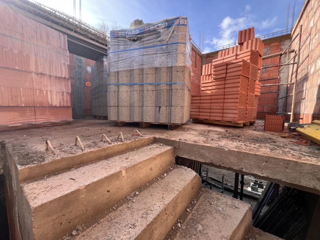 kanalizacja , pompa, garaż, las - zdjęcie 21