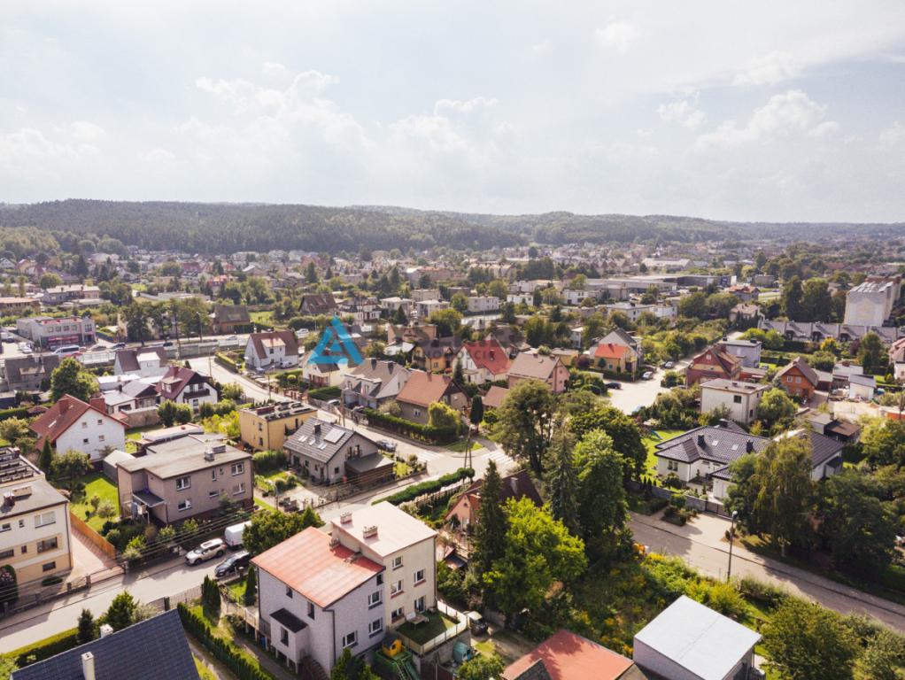 Solidnie wykonany dom z dobrym sąsiedztwem - zdjęcie 23