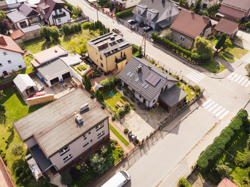 Solidnie wykonany dom z dobrym sąsiedztwem - zdjęcie 22