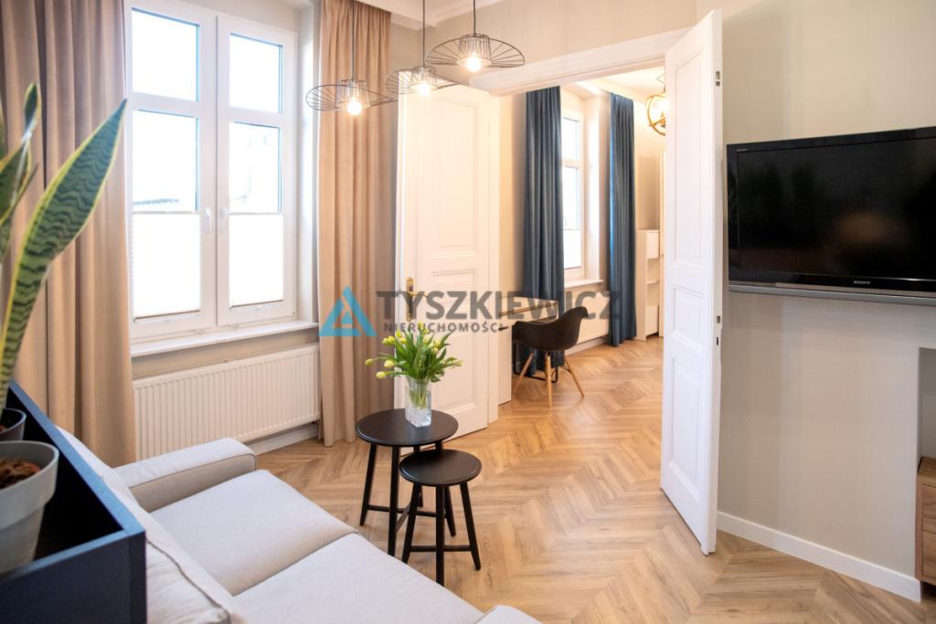 Nowoczesne mieszkanie na wynajem w samym centrum! - zdjęcie 8