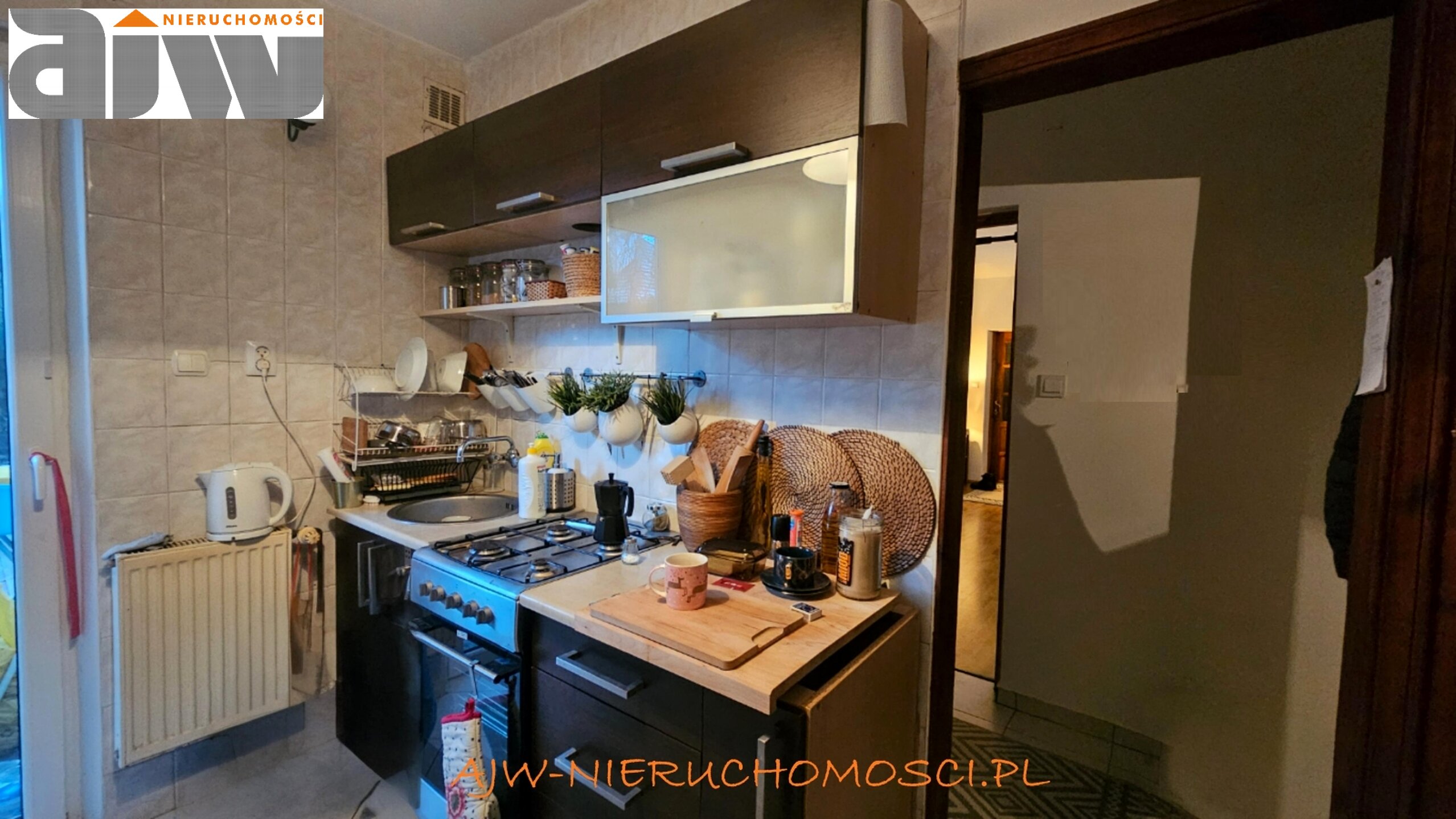 Dom wolnostojący w Laskach - zdjęcie 4