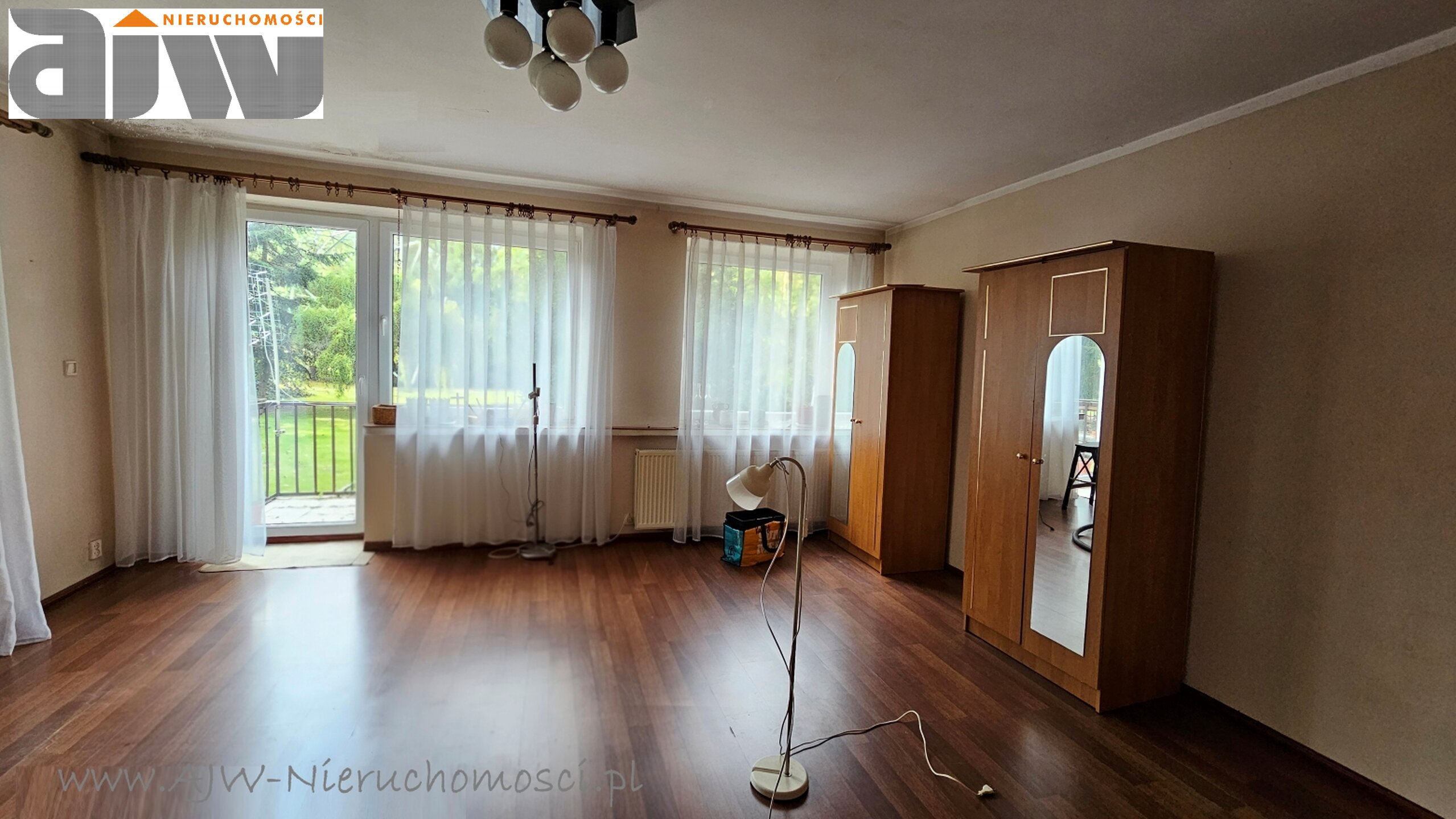 Dom wolnostojący w Laskach - zdjęcie 3