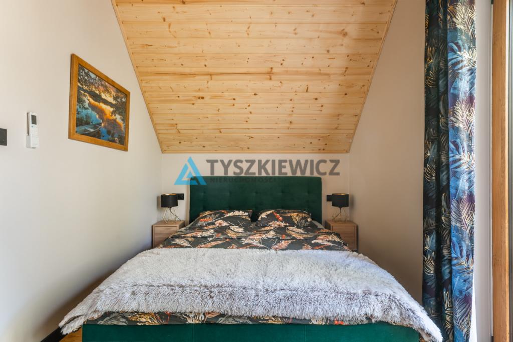 Dom marzeń z sauną, jacuzzi i basenem - zdjęcie 12