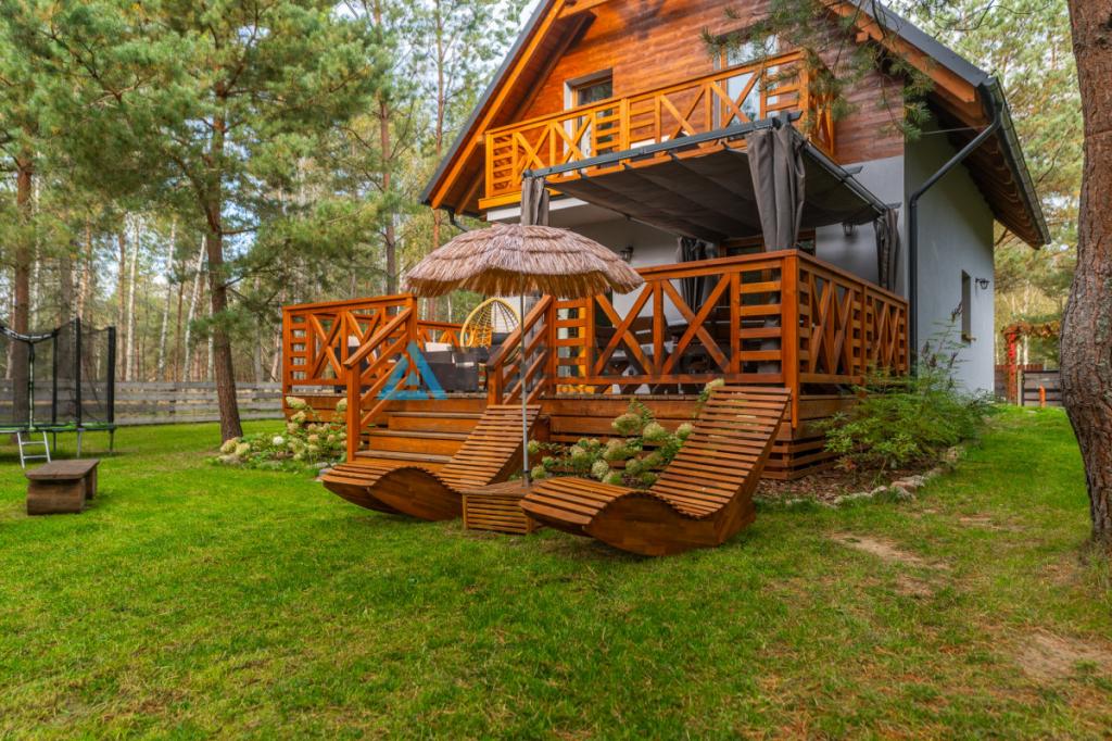 Dom marzeń z sauną, jacuzzi i basenem - zdjęcie 9