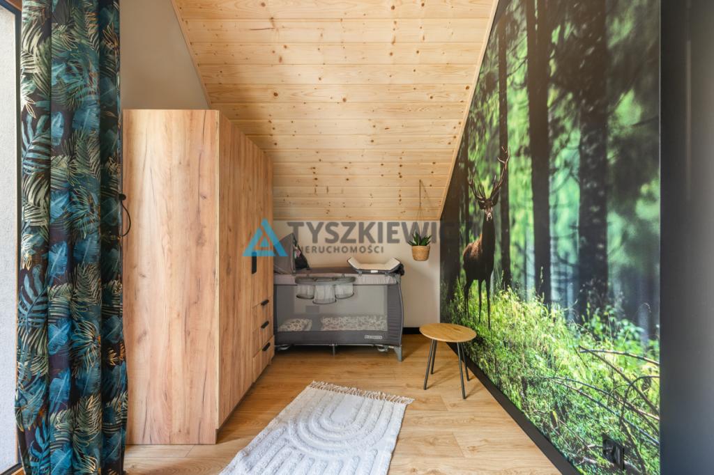 Dom marzeń z sauną, jacuzzi i basenem - zdjęcie 13