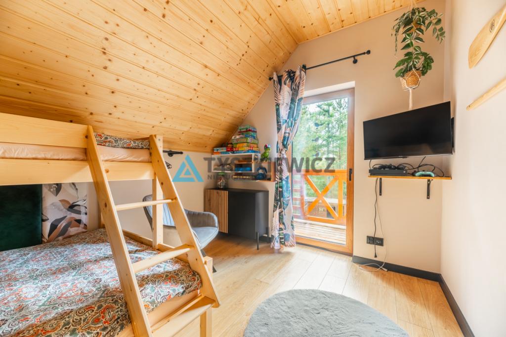 Dom marzeń z sauną, jacuzzi i basenem - zdjęcie 14