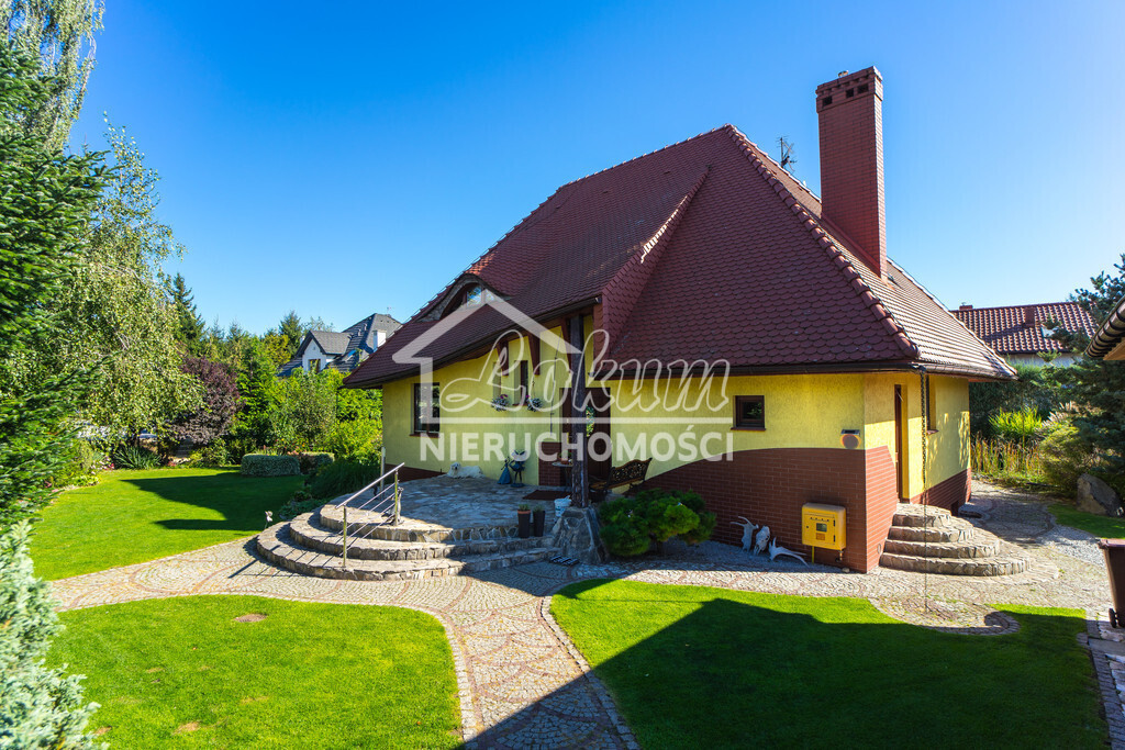 Dom 238&nbsp;m², Dobra - zdjęcie 1