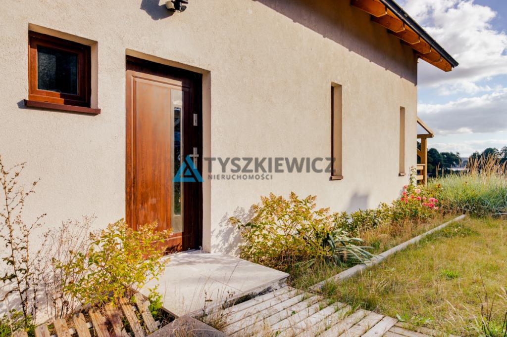 Urokliwy dom z widokiem na jezioro - zdjęcie 18