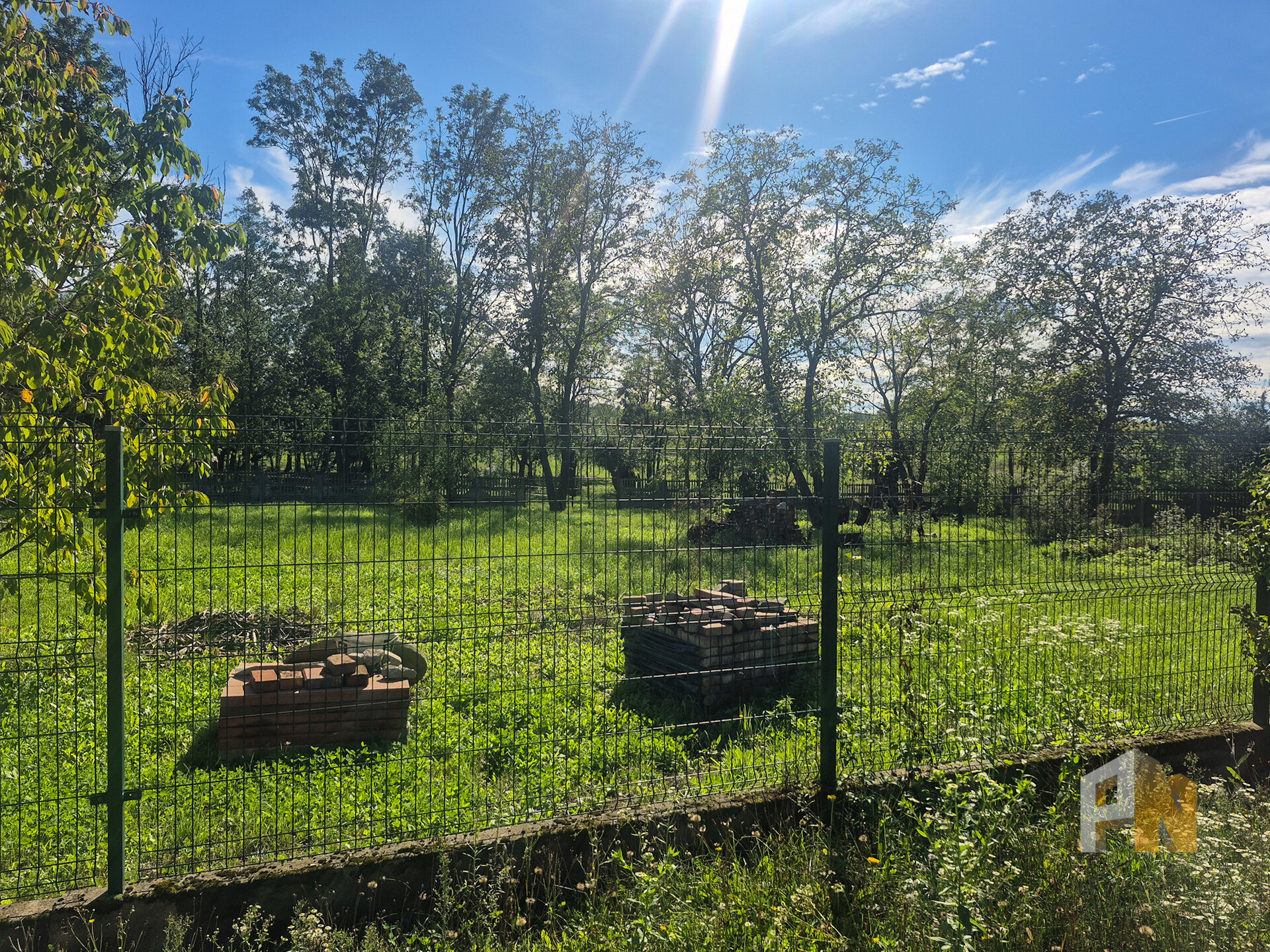 Dom z zabudowaniami i 35 arów działki - zdjęcie 4