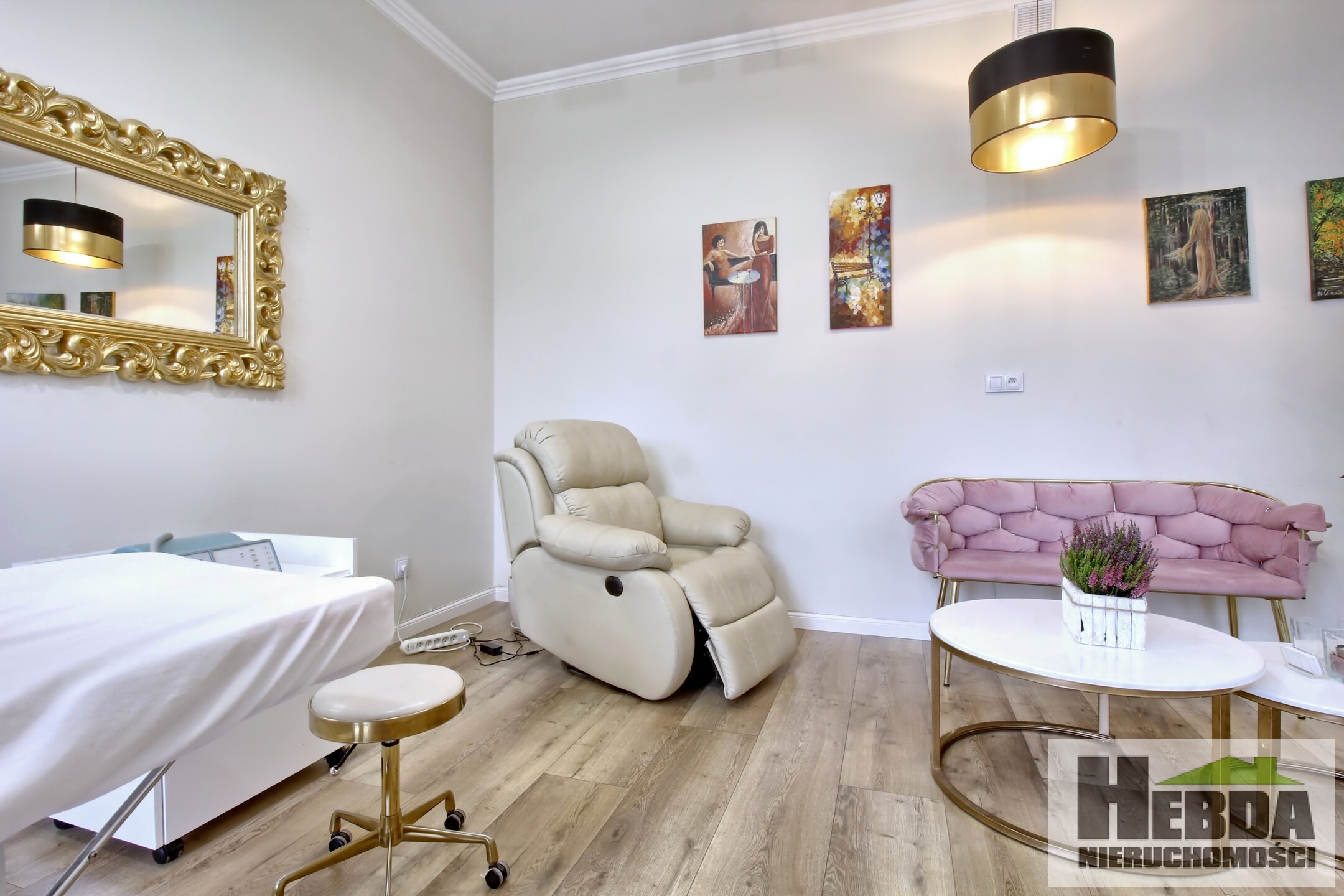 Do wynajęcia lokal pod gabinet kosmetyczny - parter kamienicy - wysoki standard - umeblowany i gotowy do pracy - zdjęcie 4