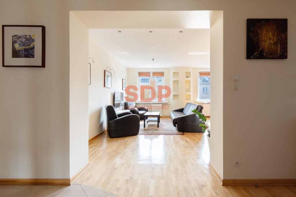 Mieszkanie 62 m², Warszawa, Wola, Leszno - zdjęcie 1