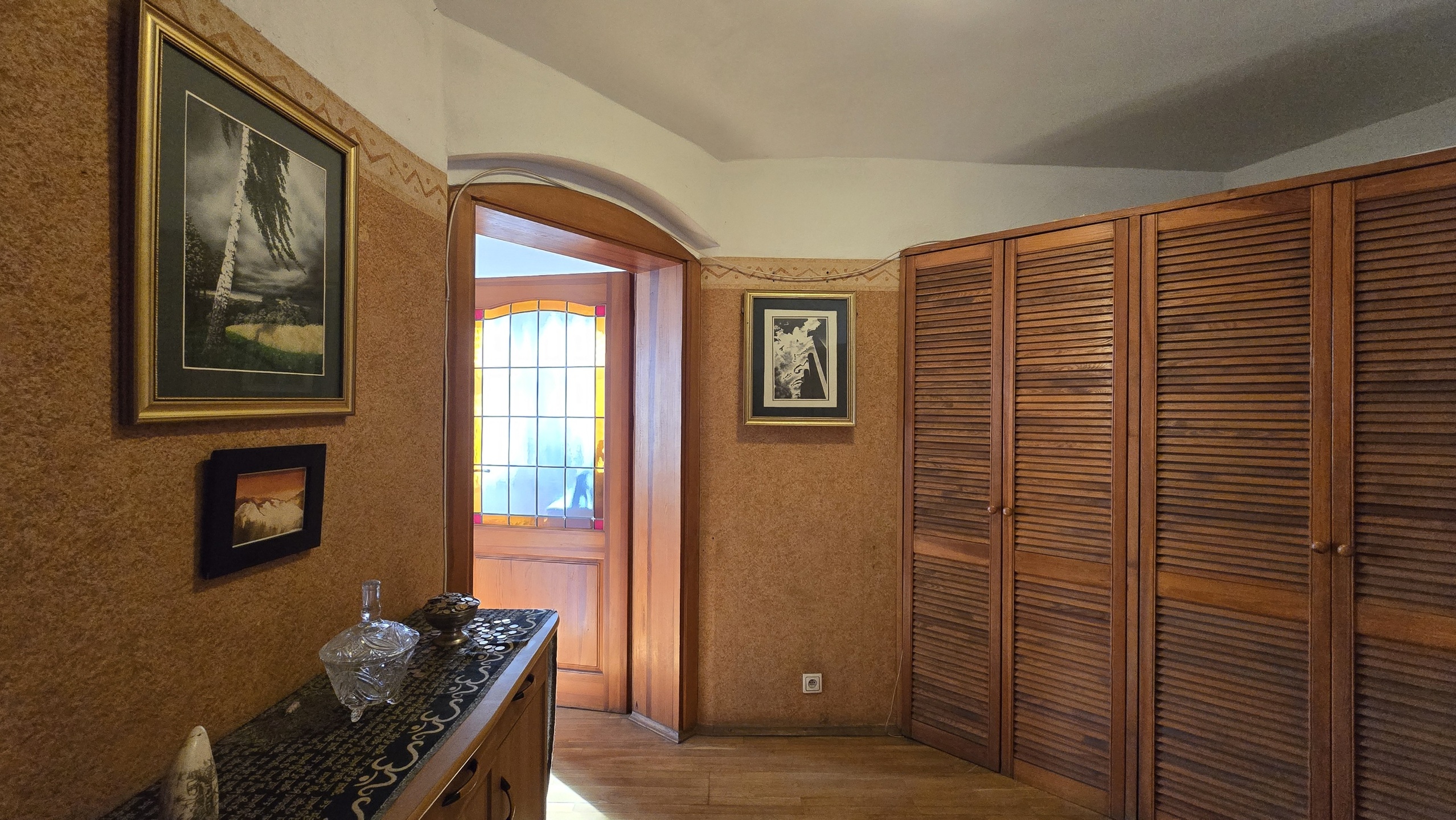 Słoneczne i przestronne mieszkanie w kamienicy do sprzedaży! - zdjęcie 12