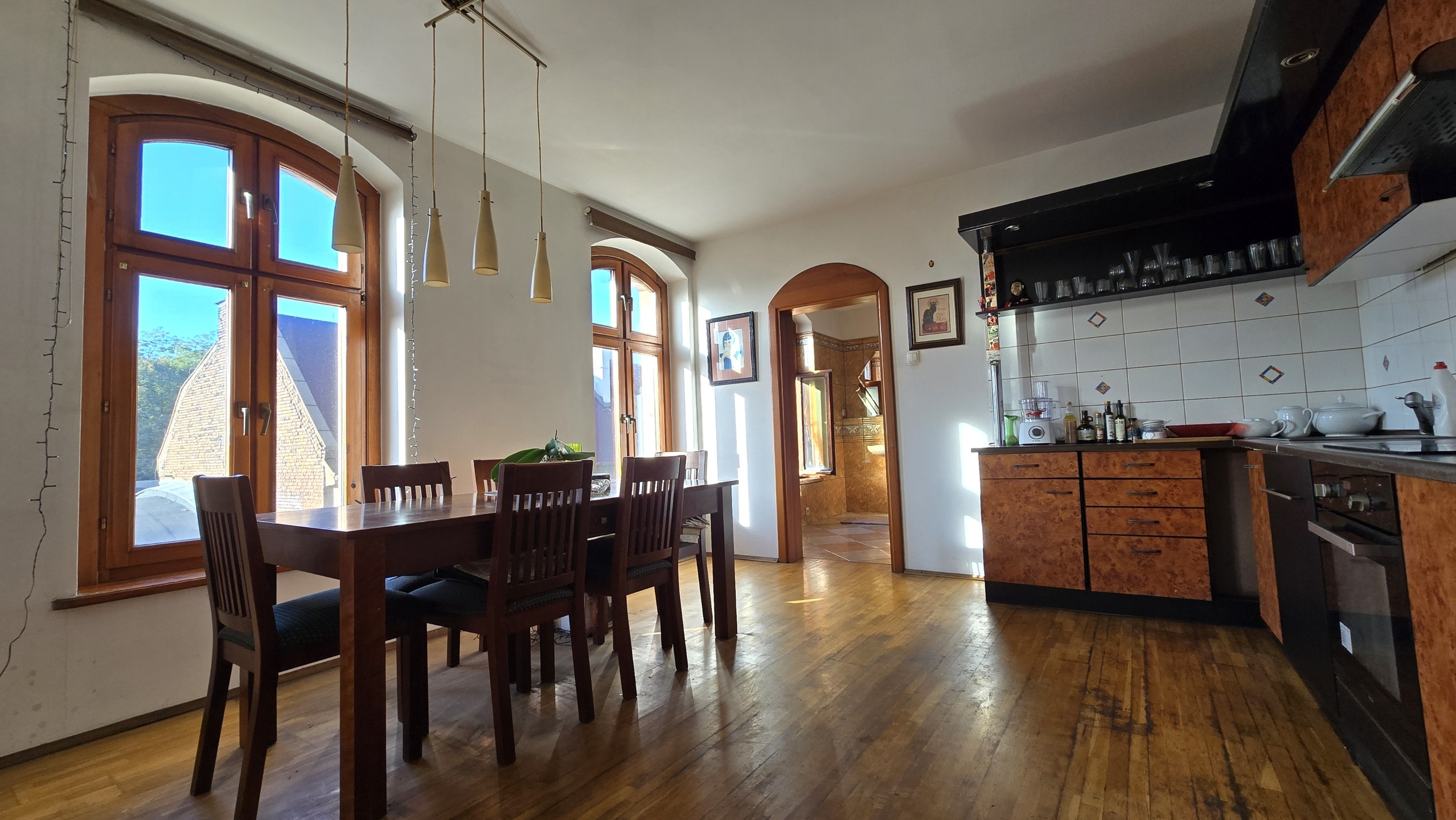 Słoneczne i przestronne mieszkanie w kamienicy do sprzedaży! - zdjęcie 6