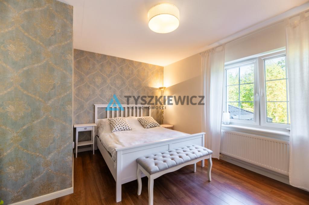 Przechlewo, dom  wielopokoleniowy z ogrodem - zdjęcie 4