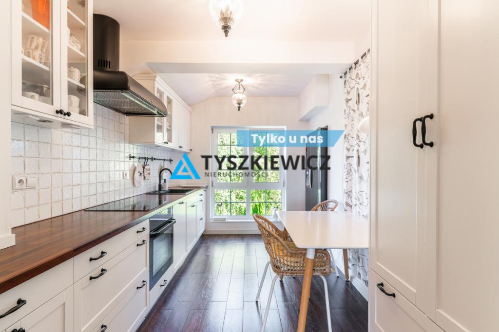 Przechlewo, dom  wielopokoleniowy z ogrodem - zdjęcie 1