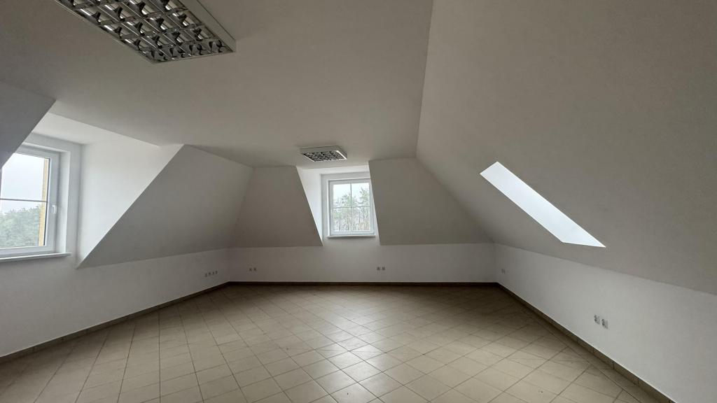 Dom 489&nbsp;m², Brzeźnik, Wrocławska - zdjęcie 15