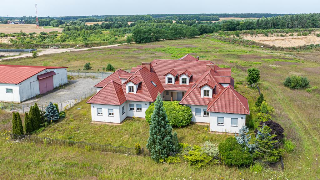 Dom 489&nbsp;m², Brzeźnik, Wrocławska - zdjęcie 1