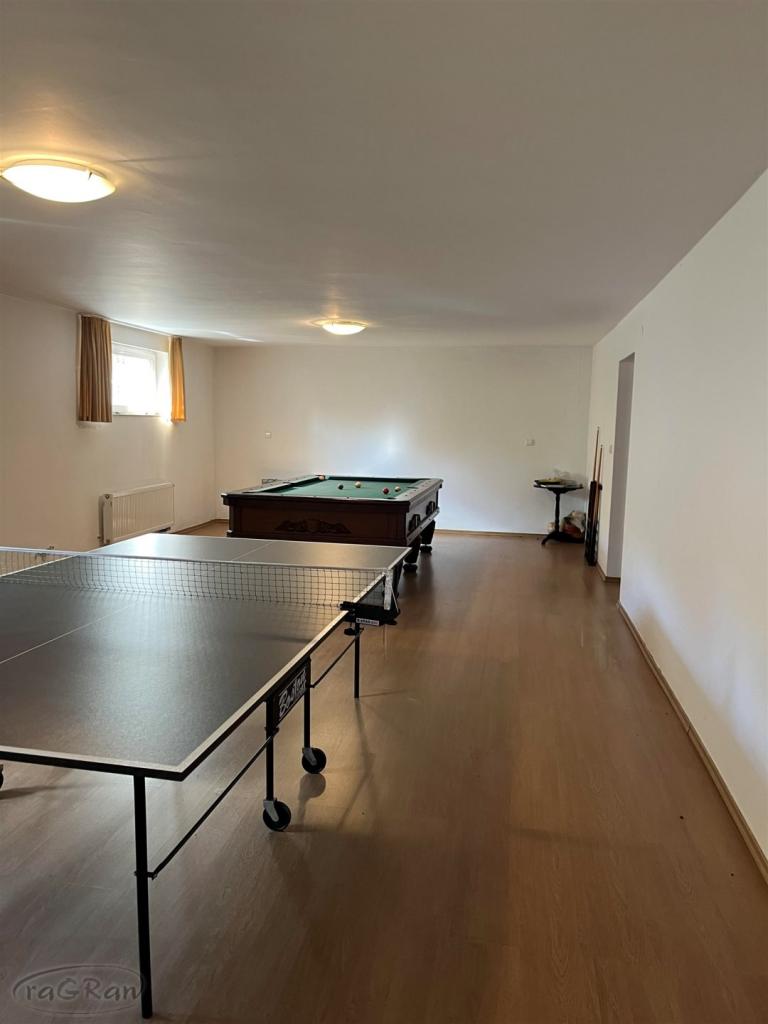 Duży dom nadaje się na Pensjonat lub Dom Opieki - zdjęcie 17