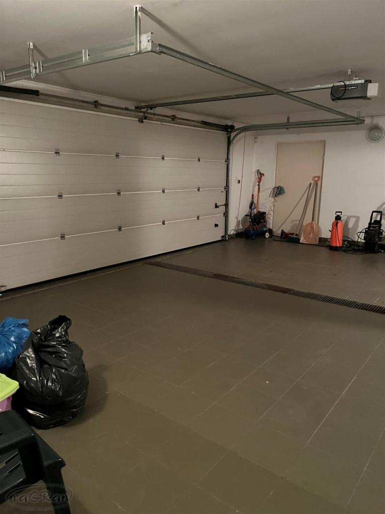 Całkowicie umeblowany, bardzo funkcjonalny dom - zdjęcie 18